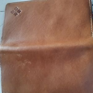 Patricia Nash bill fold wallet